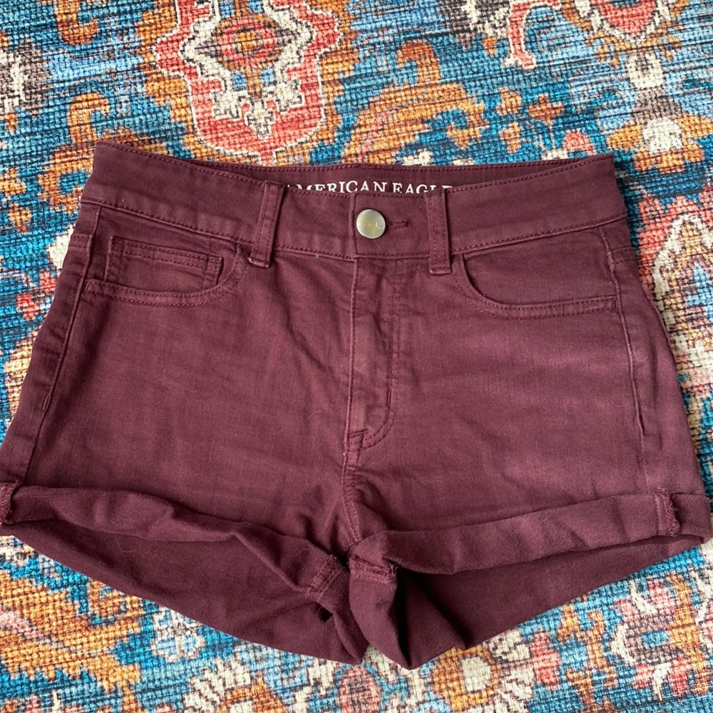 American Eagle size 2 shorts maroon super super stretch